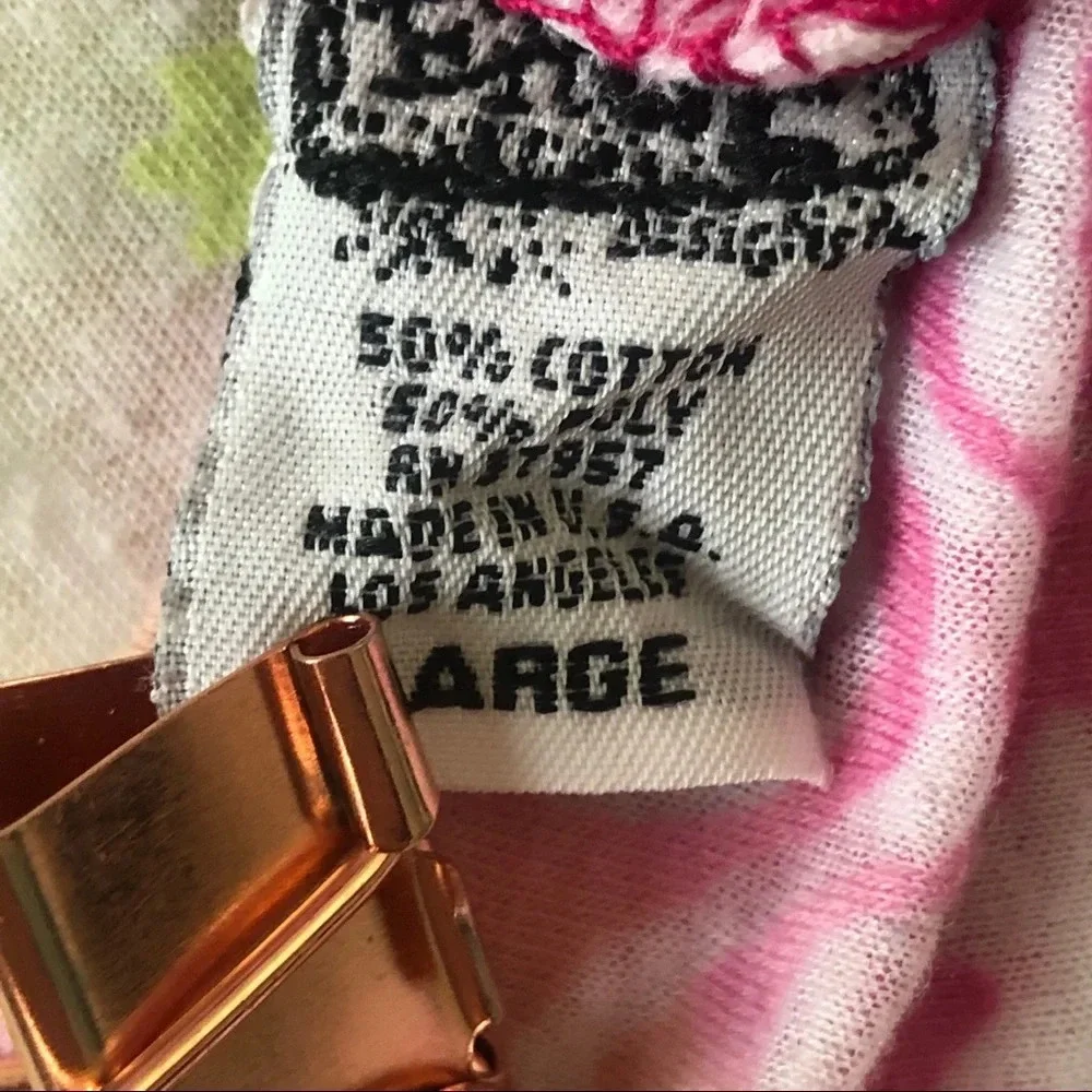 3 for $20 ERGE tee. Size L - Picture 5 of 5